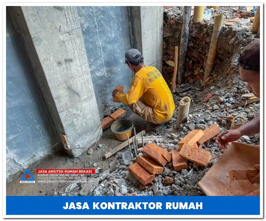 Kontraktor rumah mewah gaya Mediterania di perumahan elit – Jasa desain dan pembangunan rumah bergaya klasik elegan dengan detail artistik dan material premium.